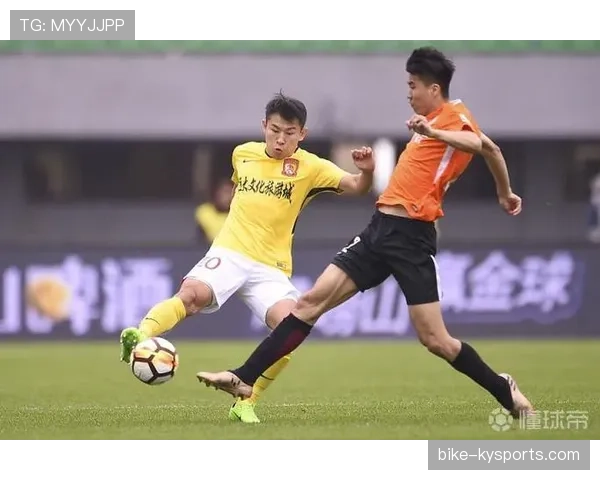 推人犯规如何判定？规则解析与实战判例说明