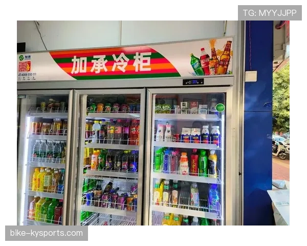 特雷·杨家的冰箱里塞满能量饮料，连狗都绕着走